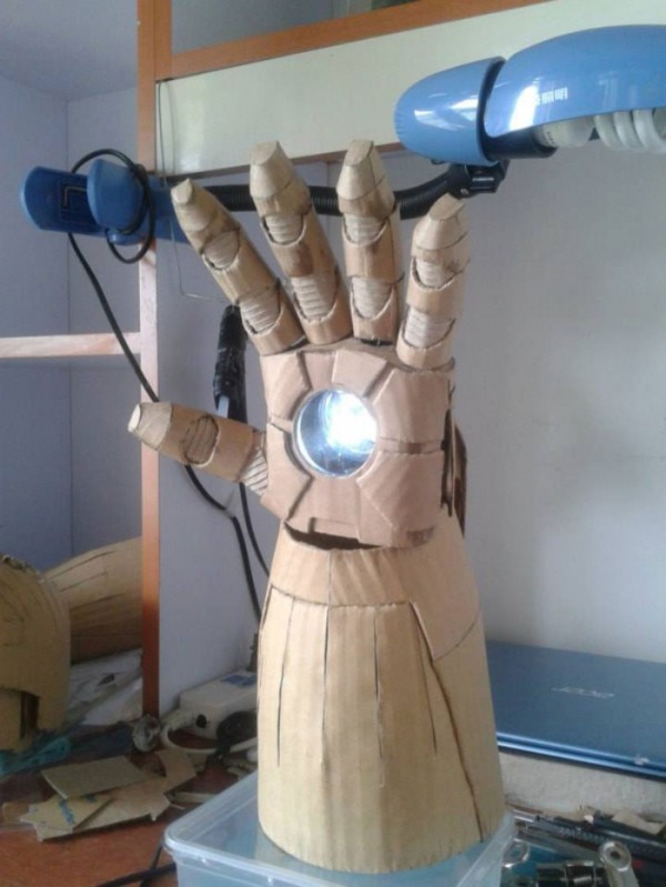 ironman-de-carton-04