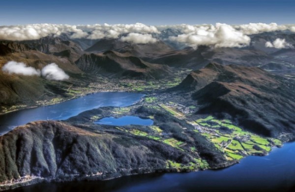 paisajes-asombrosos-desde-la-ventanilla-del-avion-02