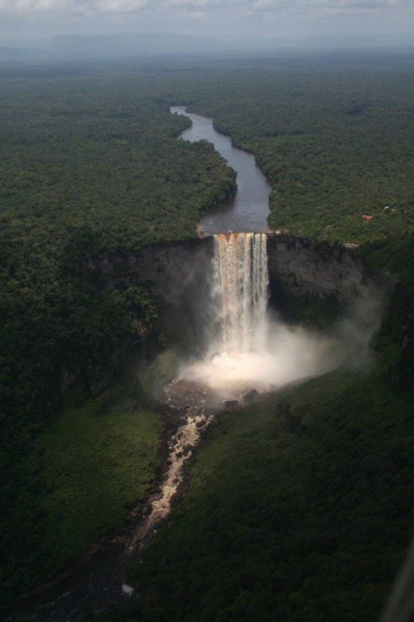 paisajes-asombrosos-desde-la-ventanilla-del-avion-03