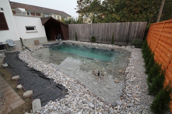 piscina-estanque-en-el-jardin-19