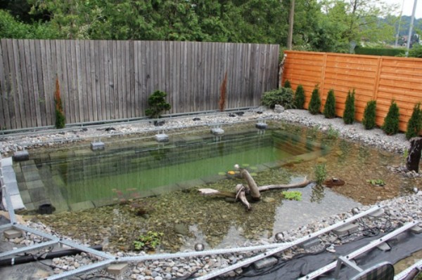 piscina-estanque-en-el-jardin-21