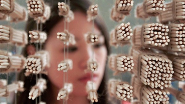 retrato-con-palillos-redhongyi-01
