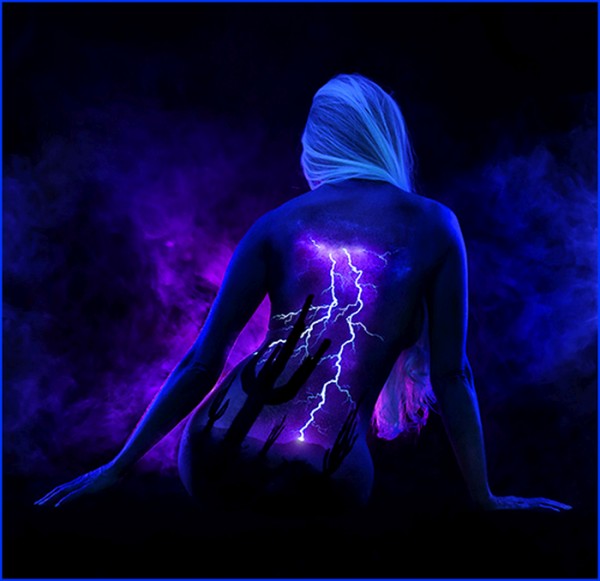 pintura-corporal-luz-negra-14