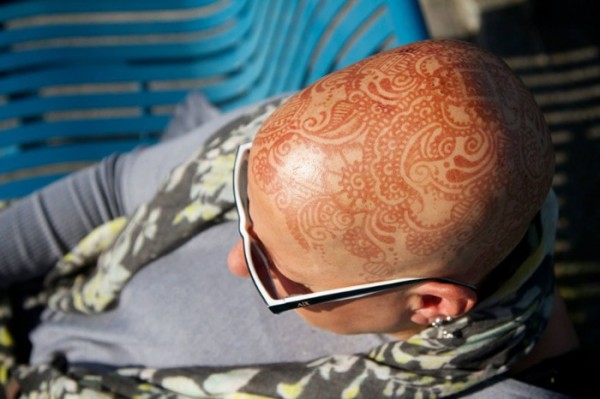 tatuajes-temporales-de-henna-para-pacientes-de-cancer-14