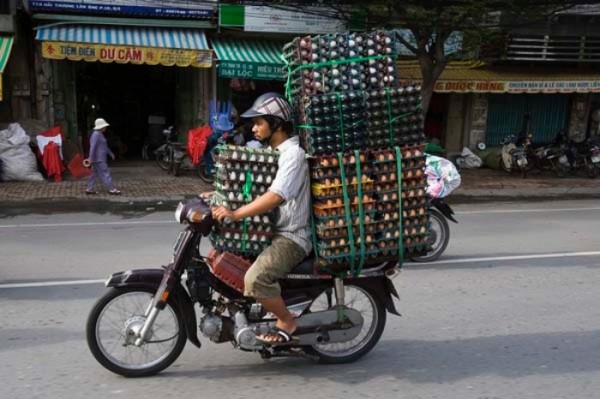 transporte-con-motocicleta-en-vietnam-02