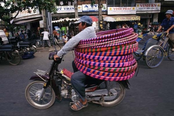 transporte-con-motocicleta-en-vietnam-09