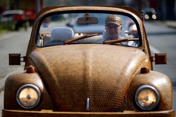 volkswagen-beetle-escarabajo-de-madera-01